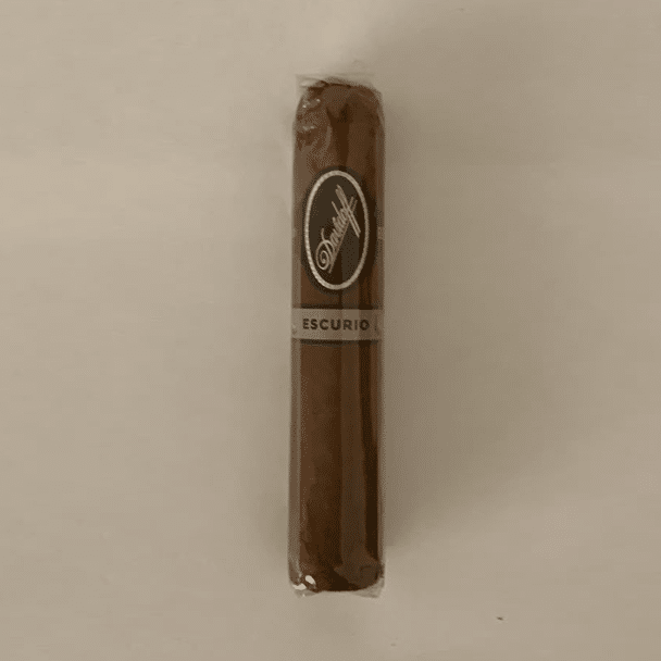 Coffret Dégustation Cigares Cubains Premium – Cohiba Behike, H. Upmann Edición Limitada & Classiques 4 1 Coffret Dégustation Cigares Cubains Premium – Cohiba Behike, H. Upmann Edición Limitada & Classiques 4
